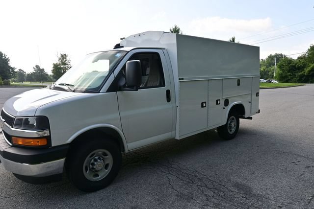 New 2026 Chevrolet Express 3500 w/ Power Convenience Package RWD image 11
