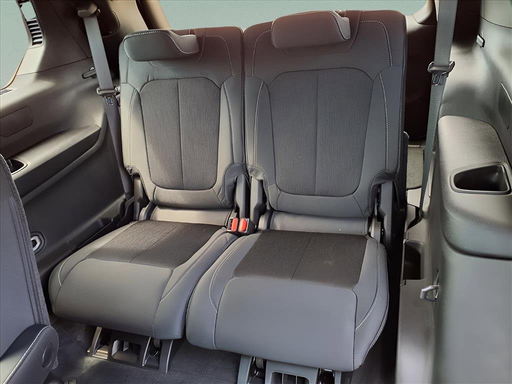 New 2025 Jeep Grand Cherokee L Laredo image 25