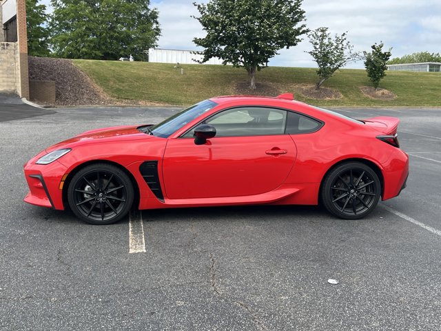 Used 2023 Toyota GR86 Premium w/ ALL Weather Mat Package (TMS) RWD image 8