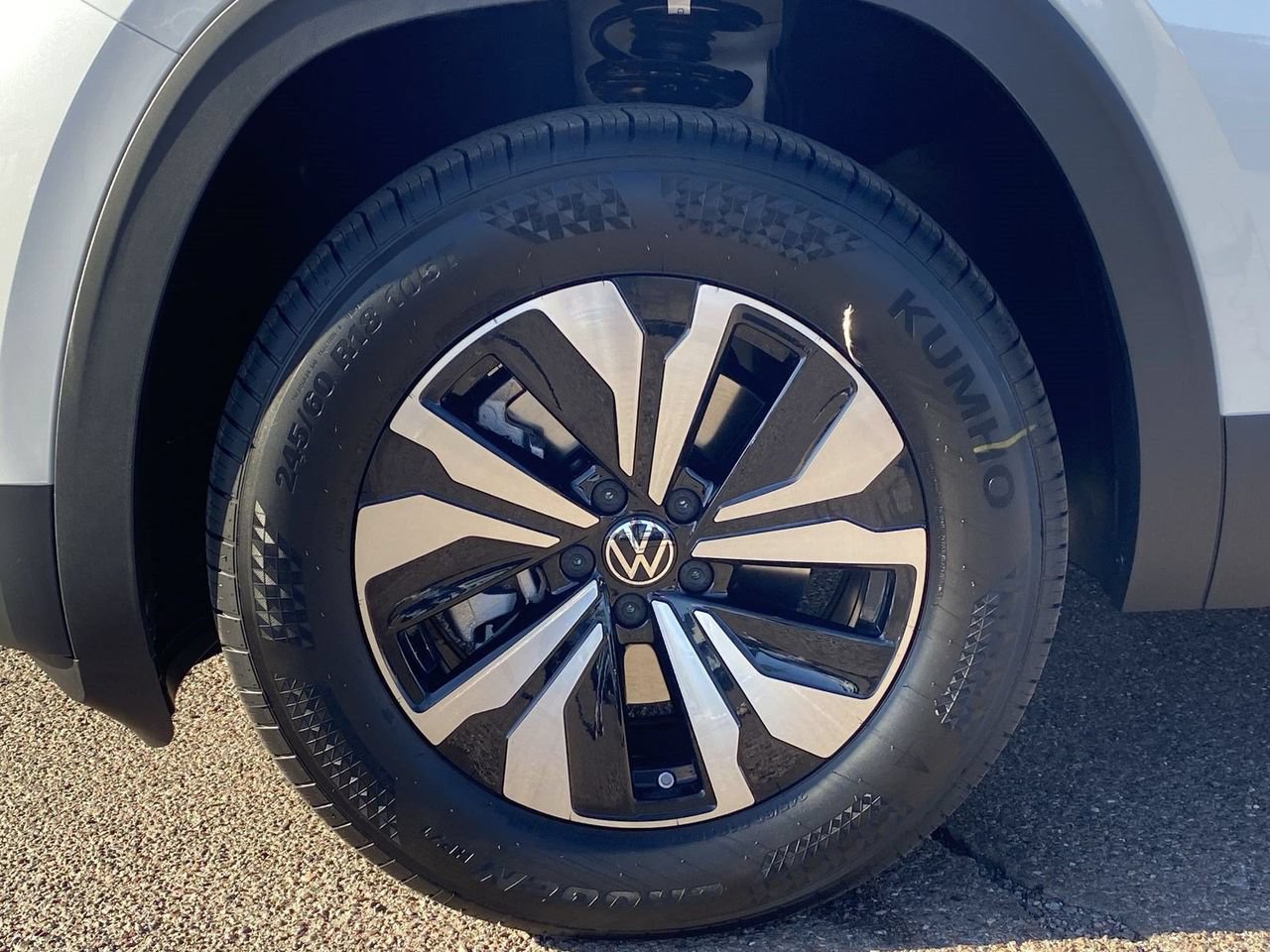 New 2026 Volkswagen Atlas SE FWD image 6