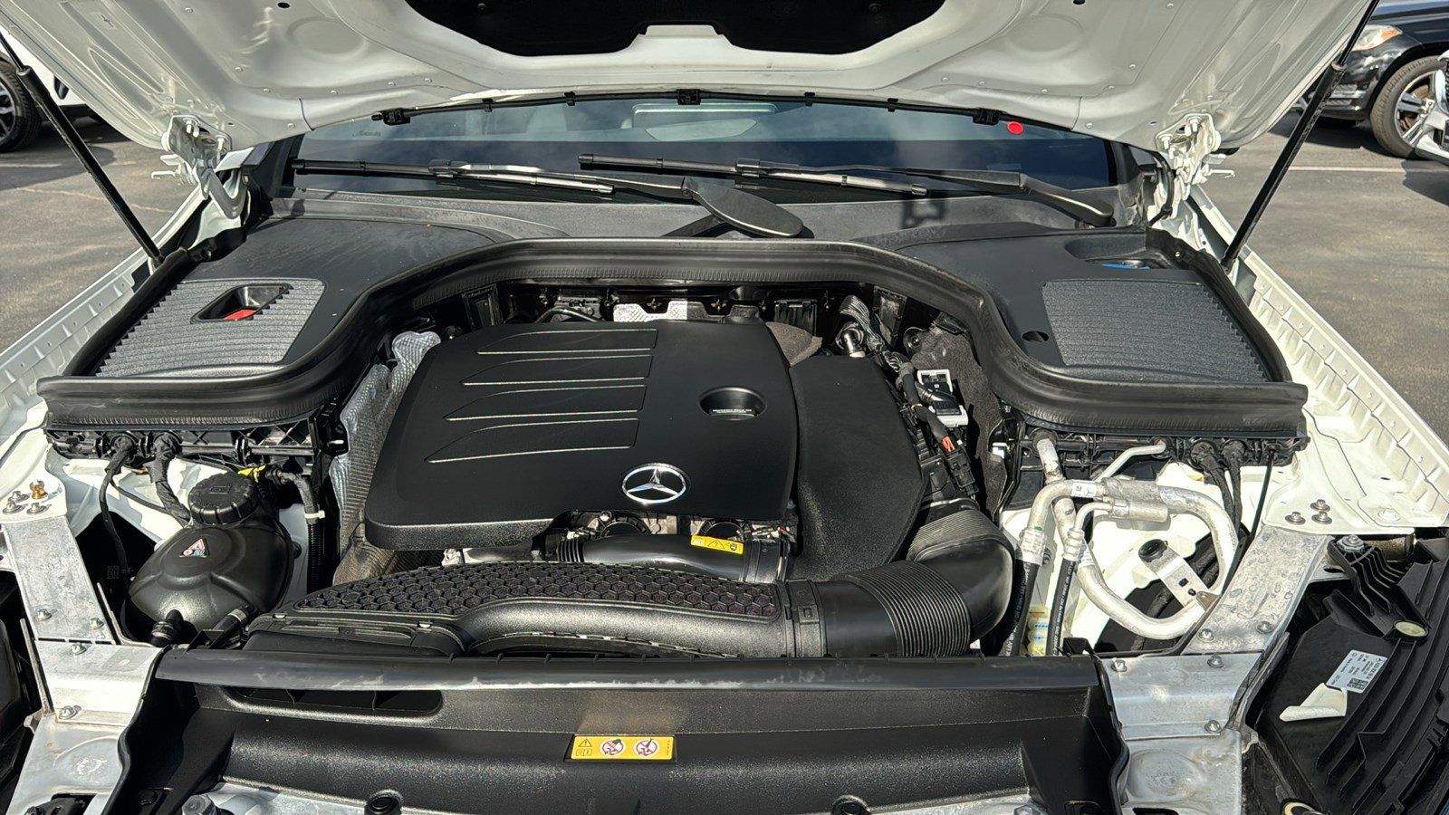 Used 2023 Mercedes-Benz GLC 300 4MATIC Coupe image 29