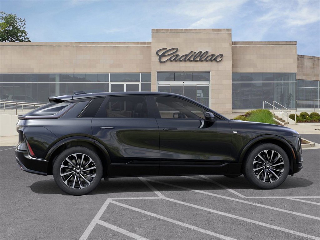 New 2026 Cadillac Lyriq Sport image 5