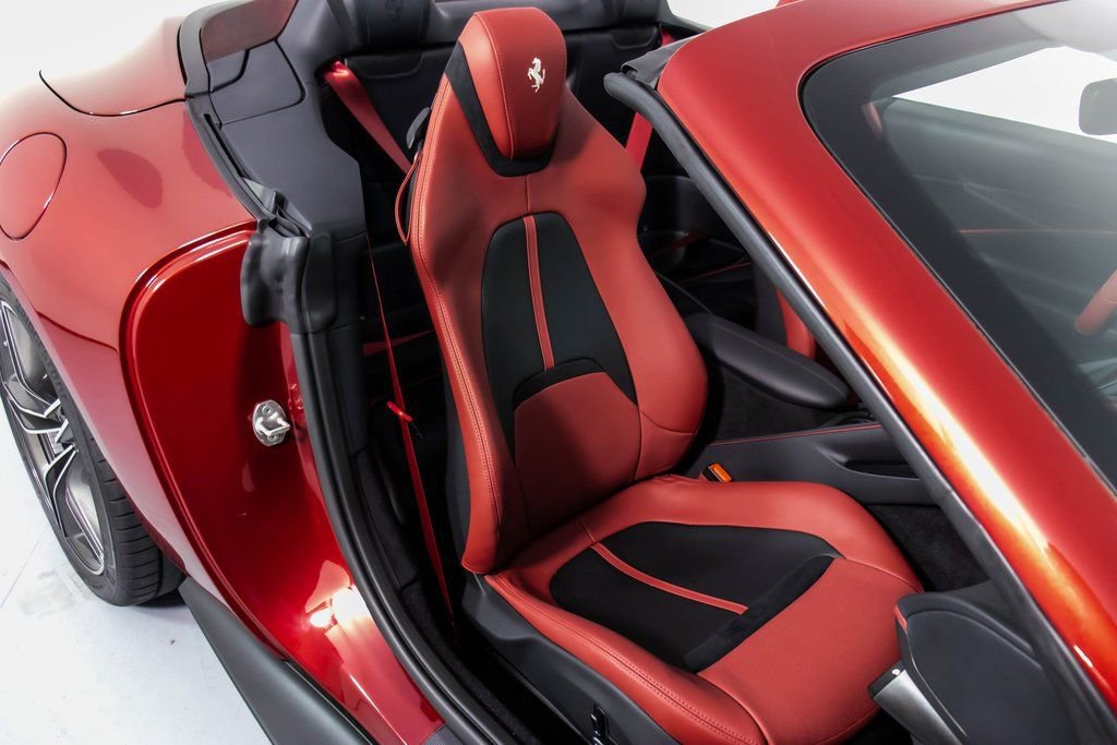 Certified 2025 Ferrari Roma Spider image 54