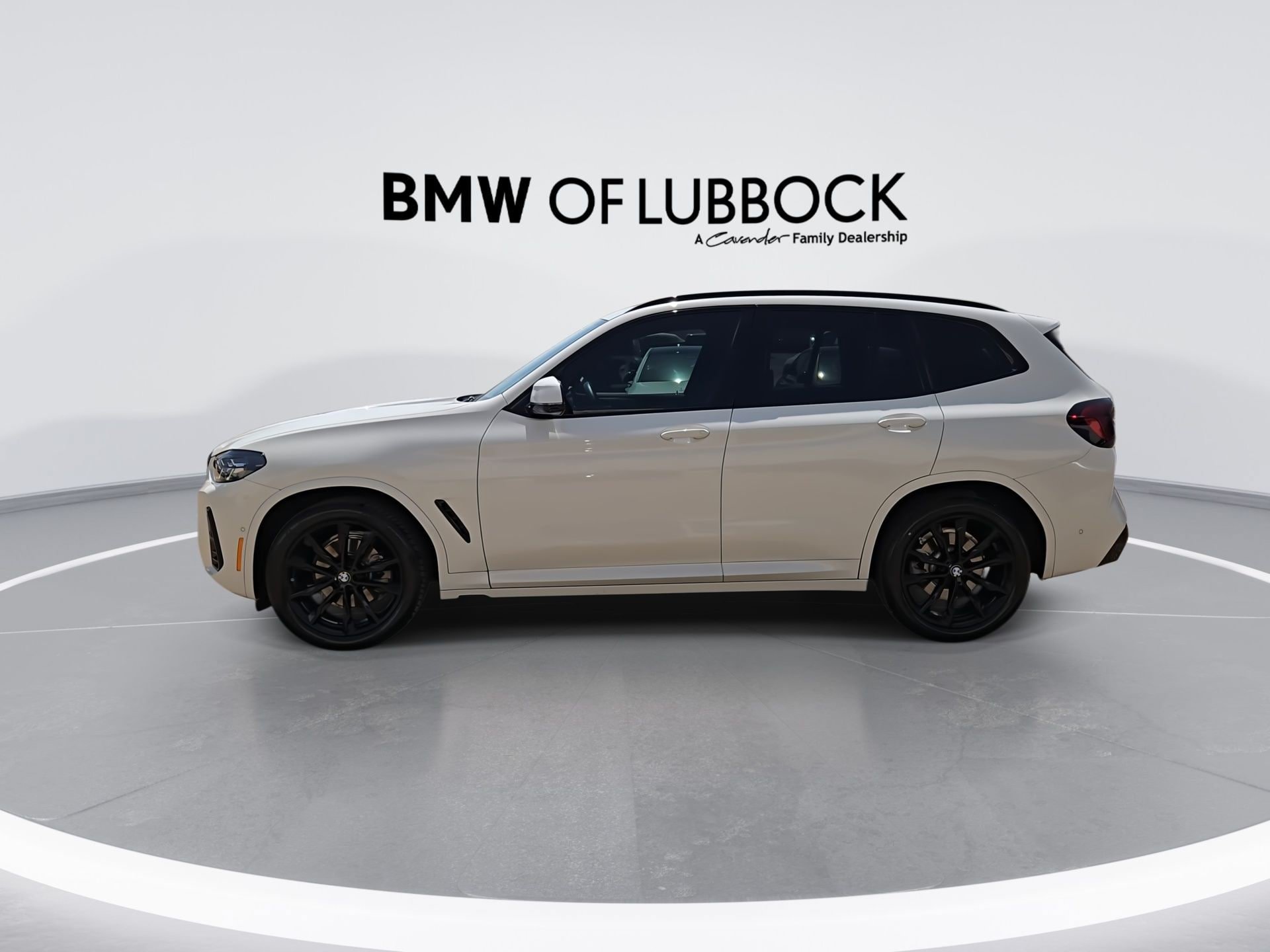 Used 2024 BMW X3 xDrive30i w/ Premium Package AWD/4WD image 5