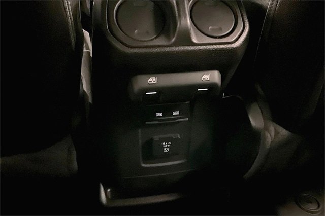 Used 2021 Jeep Wrangler Unlimited Sahara image 28