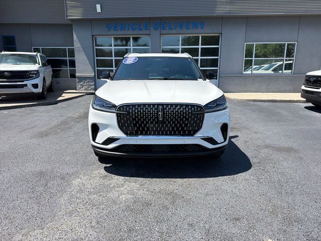 Used 2025 Lincoln Aviator Reserve w/ Illumination Package RWD image 3