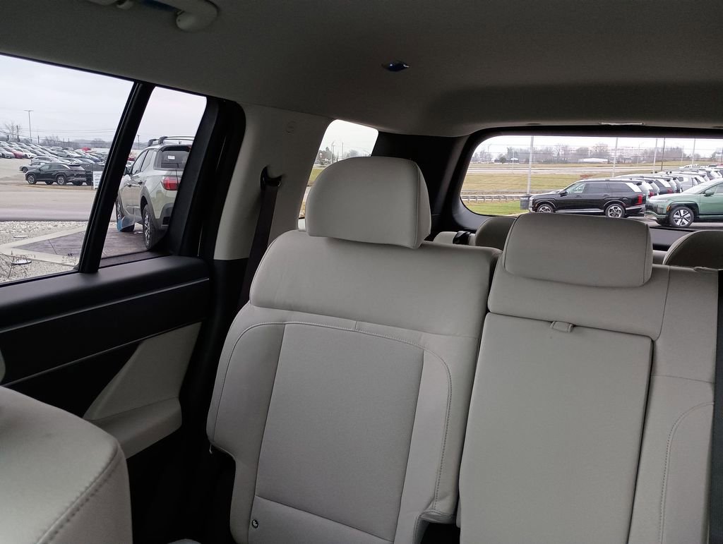 New 2026 Hyundai Santa Fe SE image 12