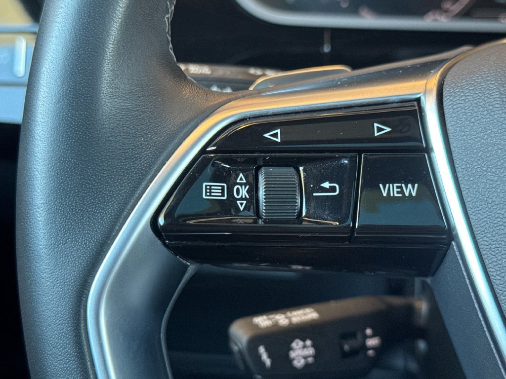 Used 2024 Audi Q8 e-tron Prestige w/ Prestige Package AWD/4WD image 31
