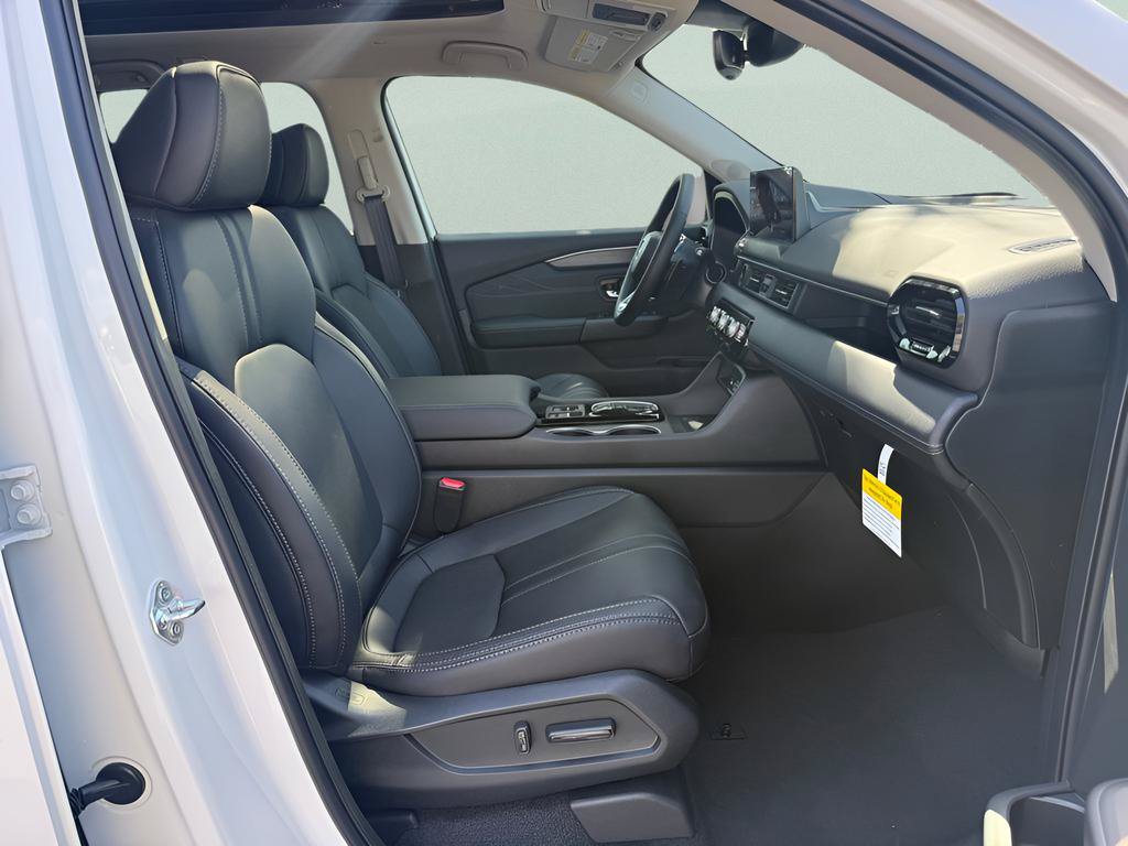 New 2026 Honda Pilot Touring image 15
