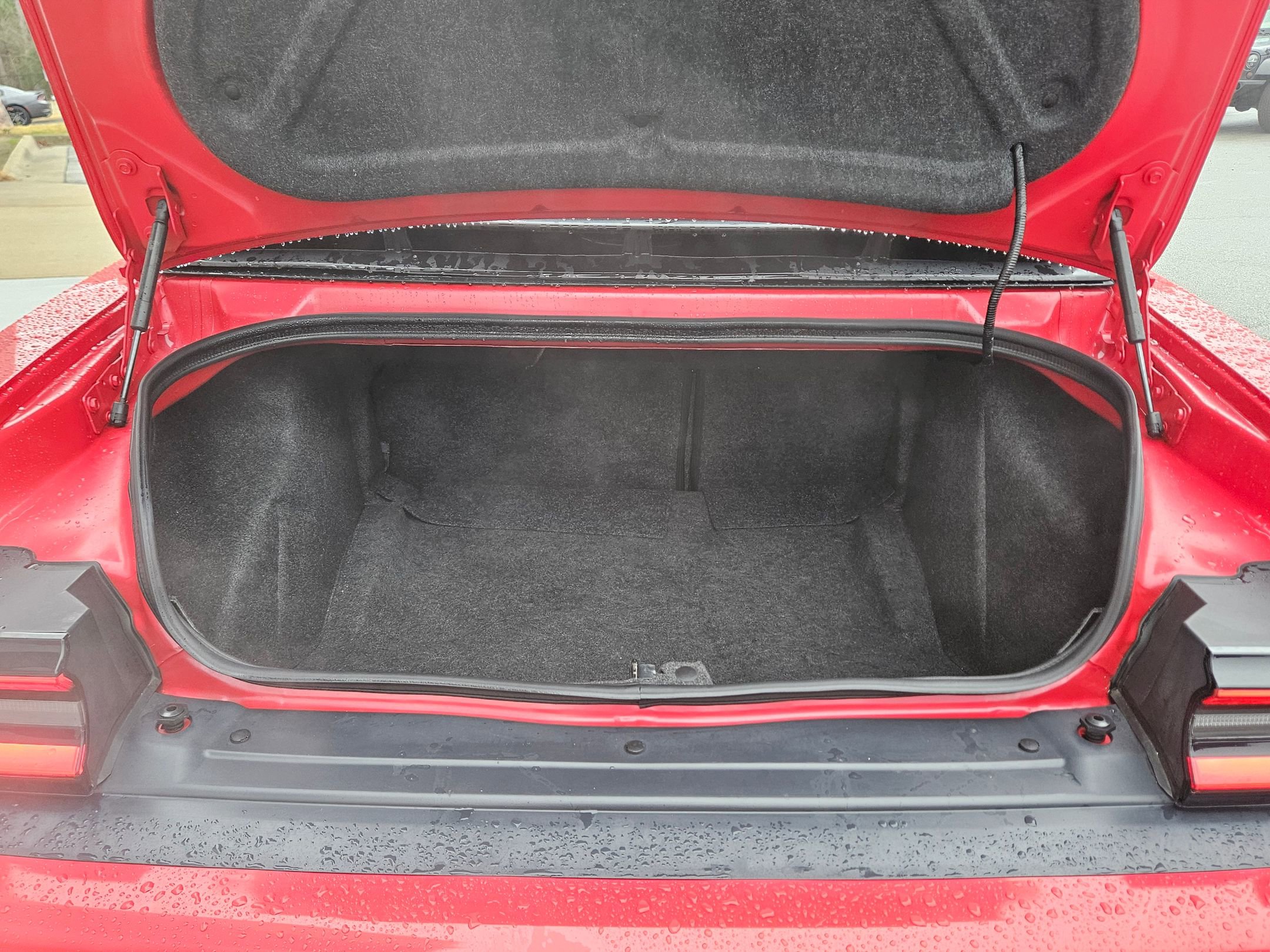 Used 2015 Dodge Challenger R/T w/ Quick Order Package 22B R/T image 27