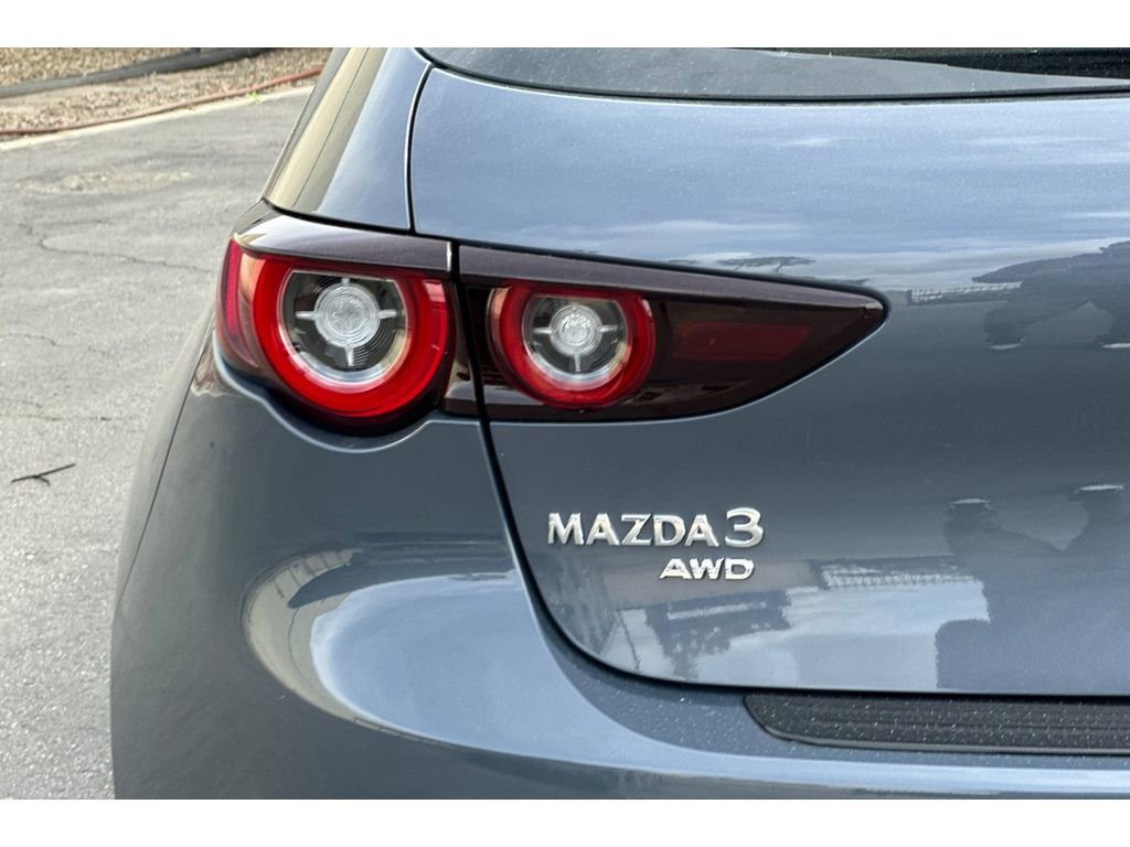 Certified 2025 MAZDA MAZDA3 Carbon image 8