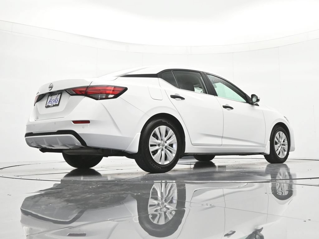 Used 2024 Nissan Sentra S FWD image 40