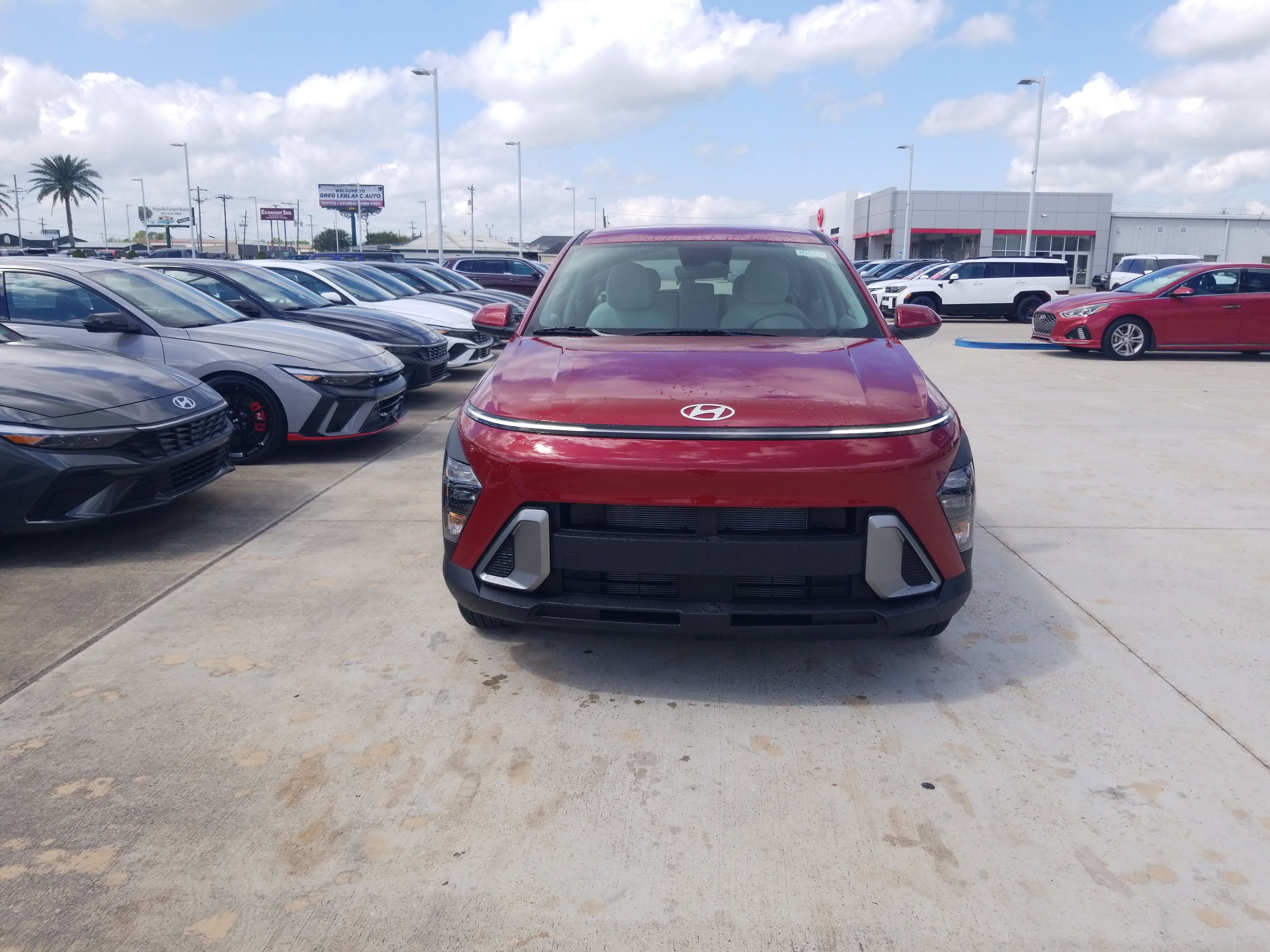 New 2026 Hyundai Kona SE FWD image 2