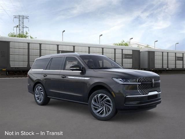 New 2026 Lincoln Navigator Reserve image 7