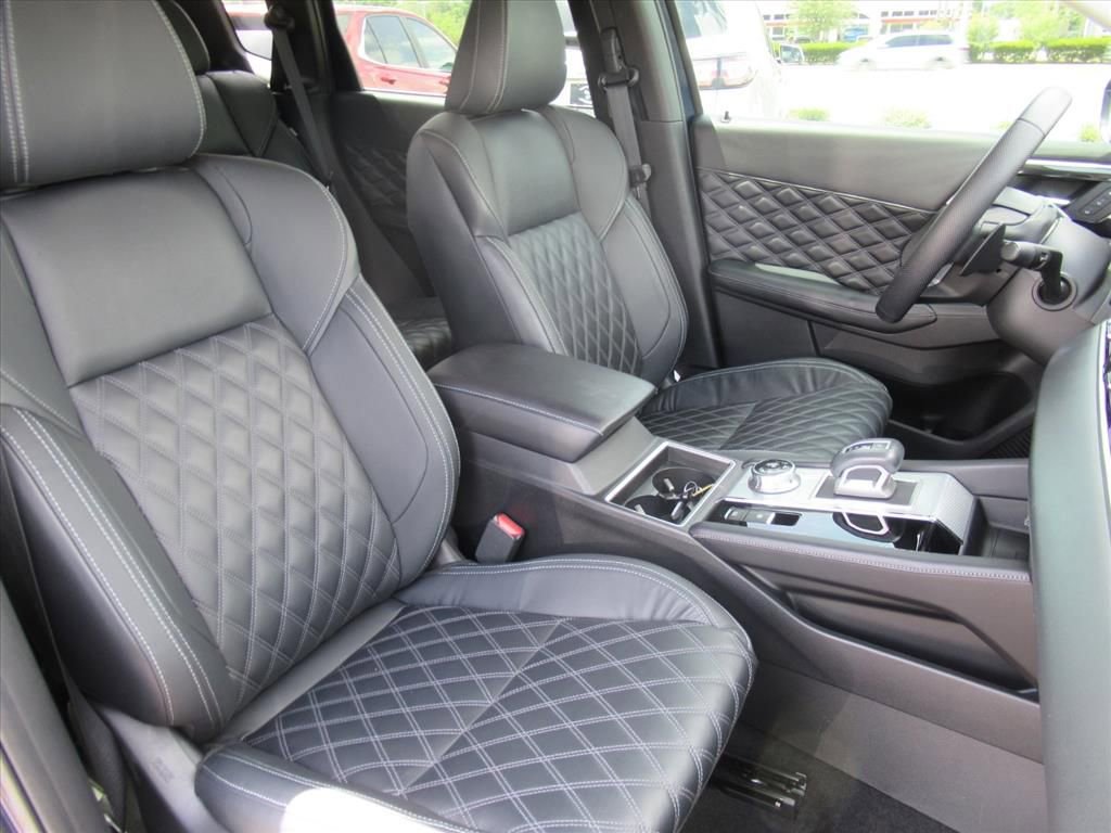 Used 2022 Mitsubishi Outlander SEL FWD image 9
