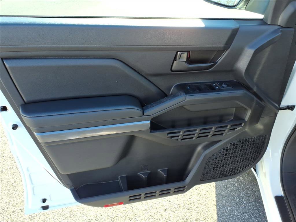 New 2026 Toyota Tacoma SR5 RWD image 9