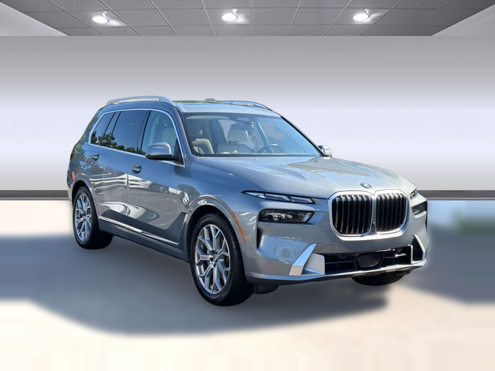 Used 2025 BMW X7 xDrive40i w/ Executive Package AWD/4WD image 7