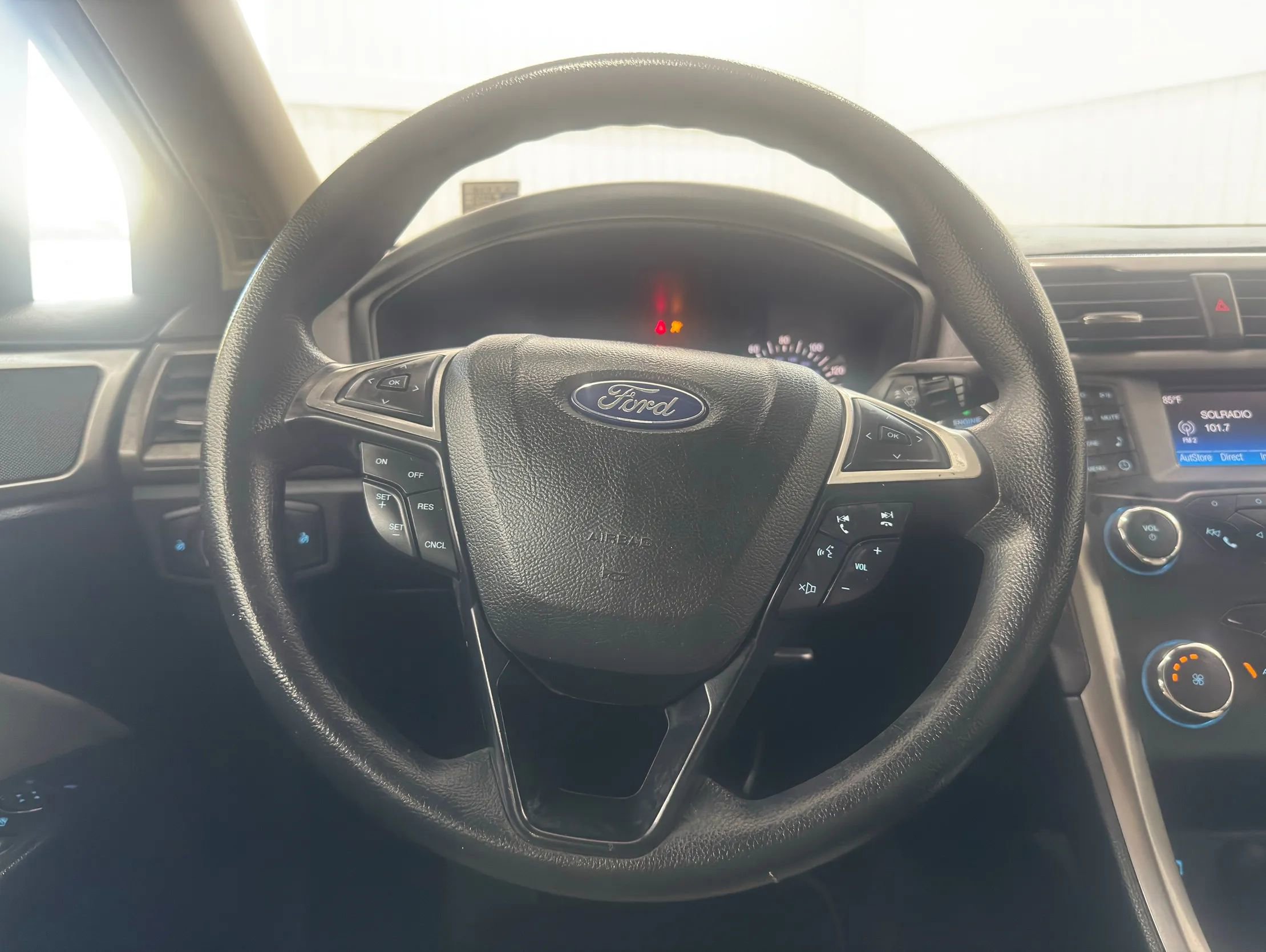 Used 2019 Ford Fusion S image 18