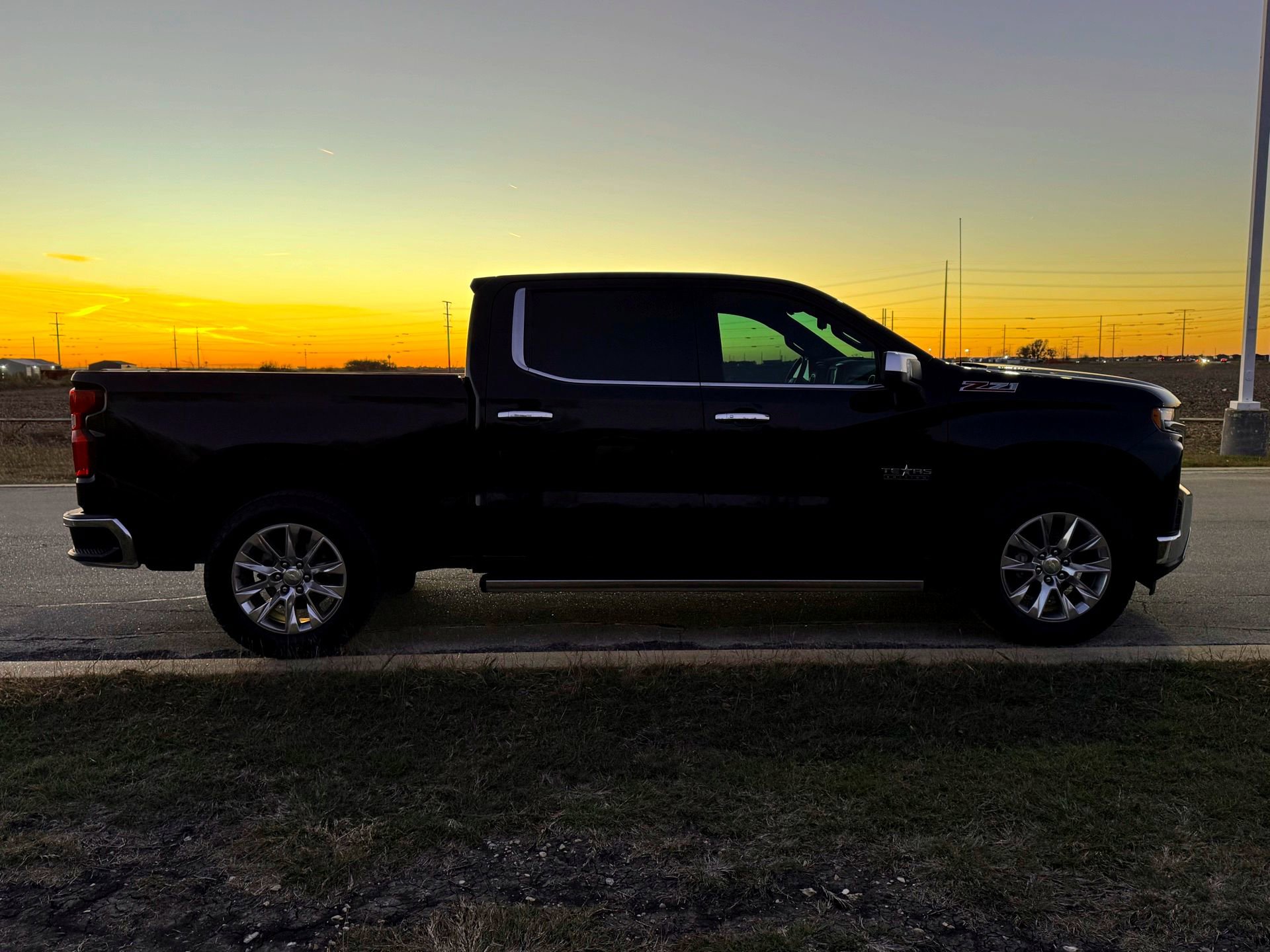 Used 2020 Chevrolet Silverado 1500 LTZ image 6