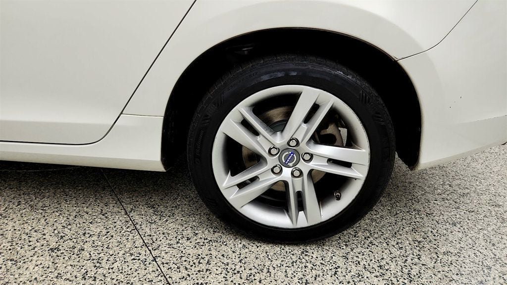 Used 2015 Volvo V60 T5 Premier FWD image 9