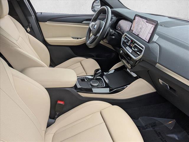 Certified 2025 BMW X4 M40i w/ Premium Package image 24