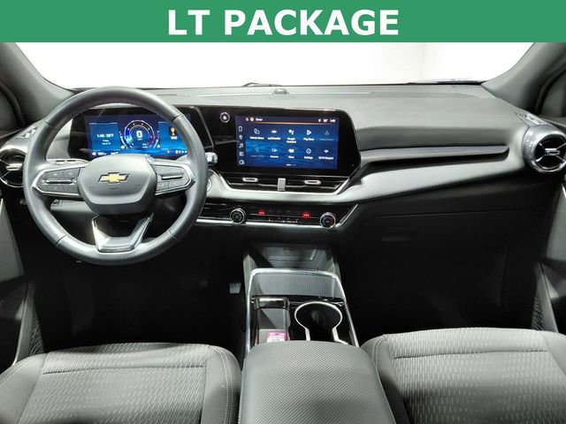 Used 2025 Chevrolet Equinox LT image 2