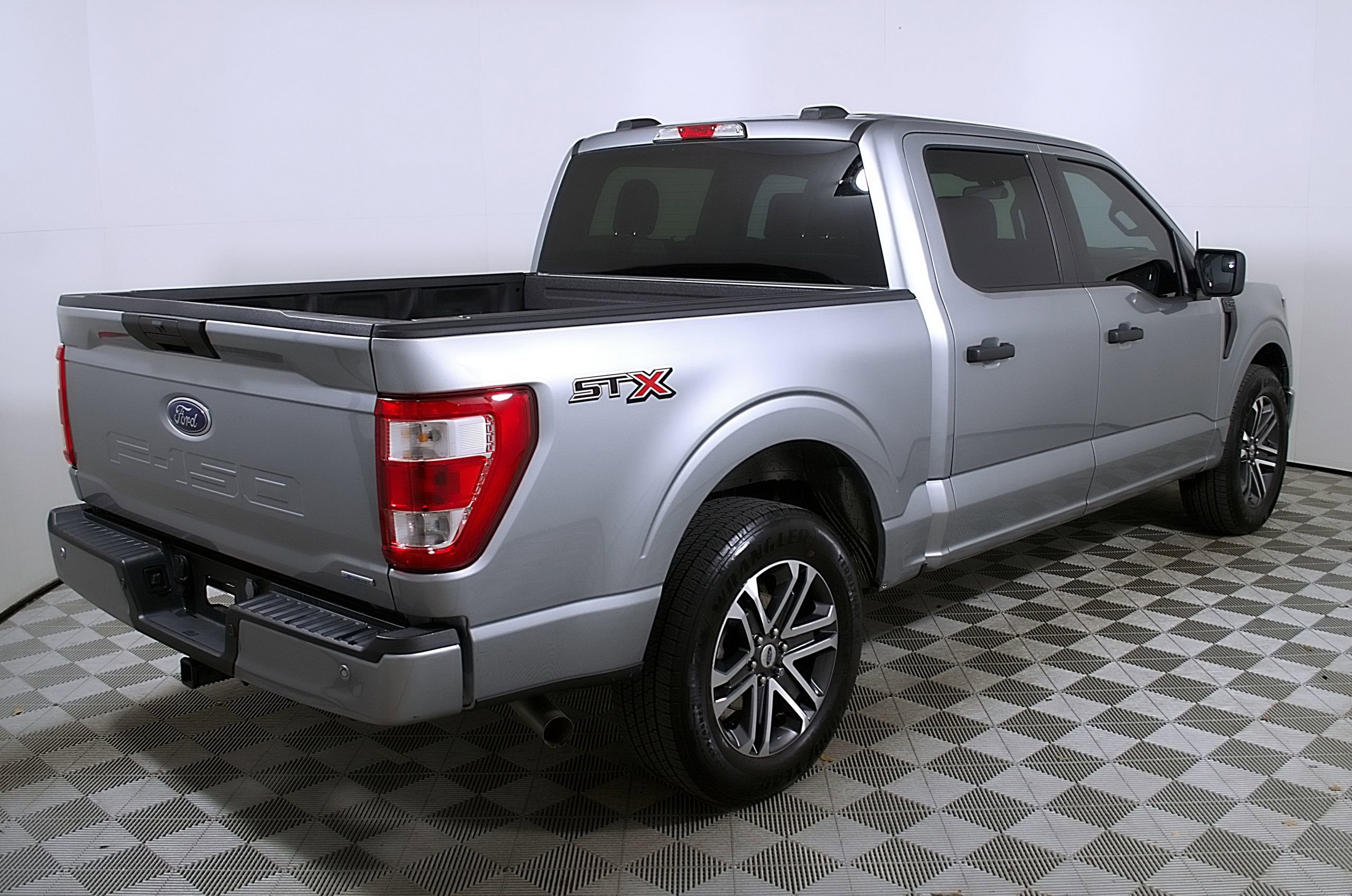 Used 2023 Ford F150 XL w/ STX Appearance Package image 7
