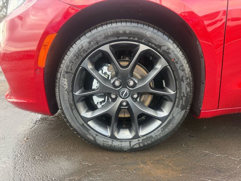 New 2026 Chrysler Pacifica Limited w/ S Appearance Package image 78