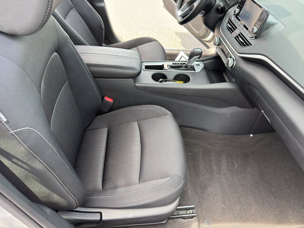 Used 2022 Nissan Altima 2.5 S FWD image 26