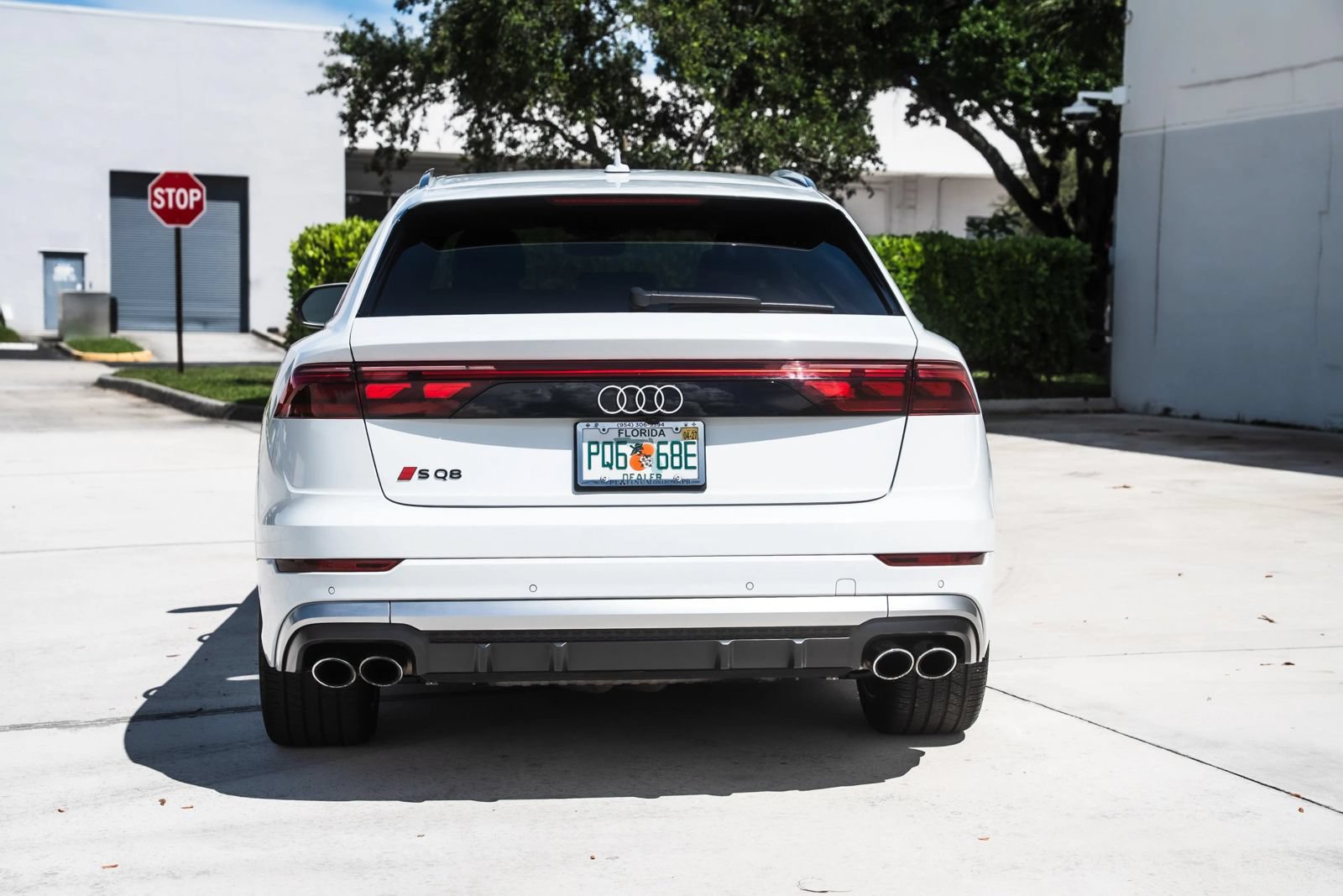 Used 2024 Audi SQ8 Prestige w/ Prestige Package AWD/4WD image 7