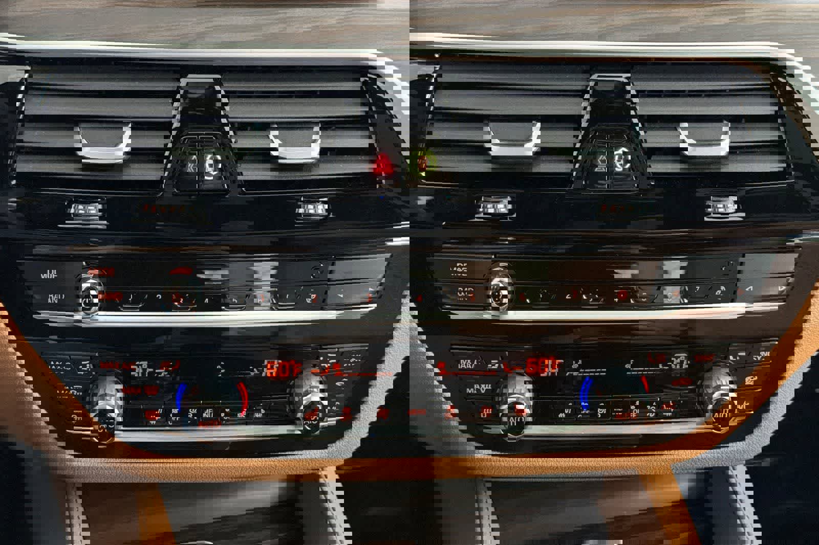 Used 2023 BMW 530e w/ M Sport Package image 20