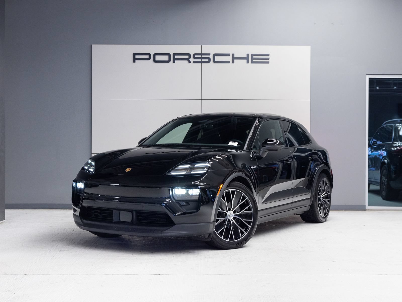 Used 2026 Porsche Macan 4 Electric AWD/4WD image 1