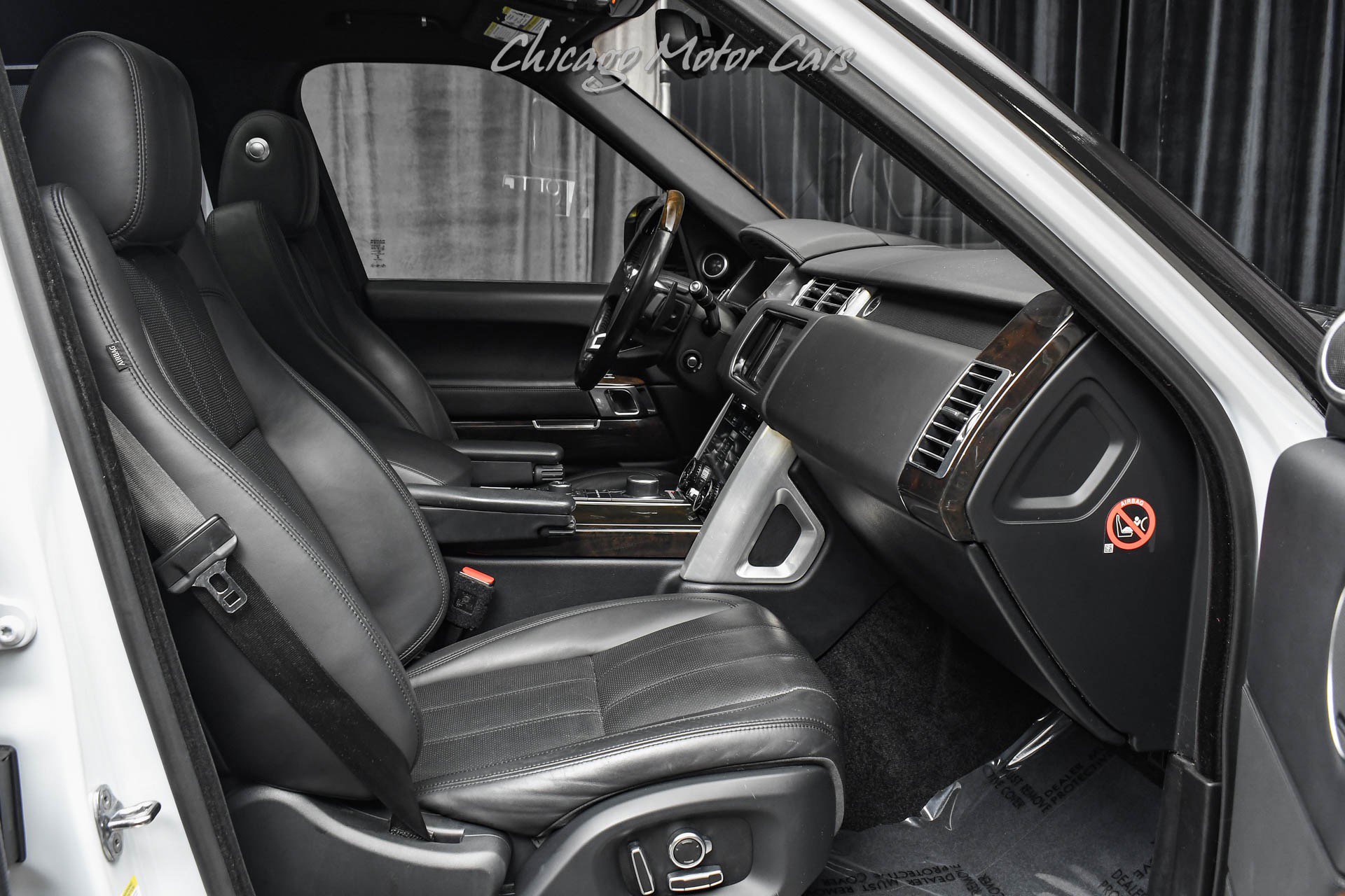 Used 2016 Land Rover Range Rover Long Wheelbase Supercharged image 26