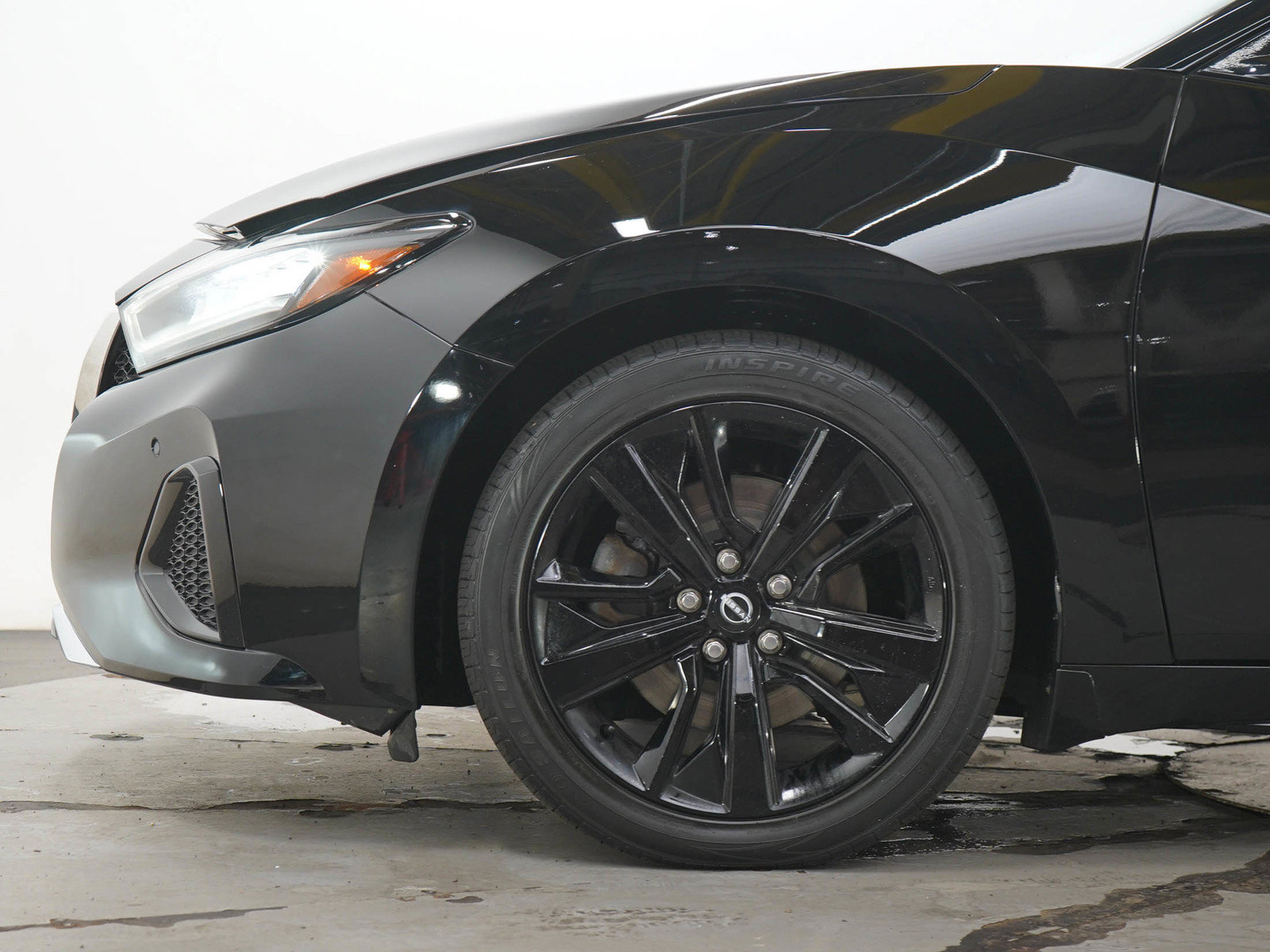 Used 2023 Nissan Maxima SL FWD image 22