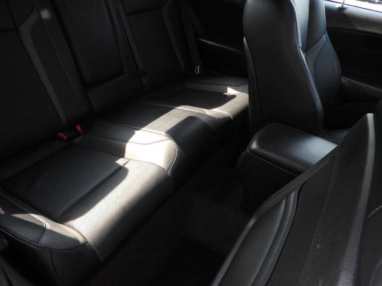 Used 2016 Dodge Challenger SXT Plus RWD image 9