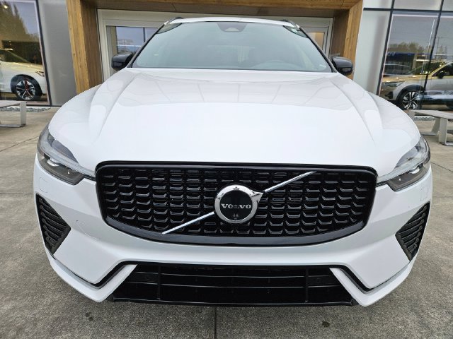 Used 2023 Volvo XC60 B5 Plus w/ Climate Package AWD/4WD image 2