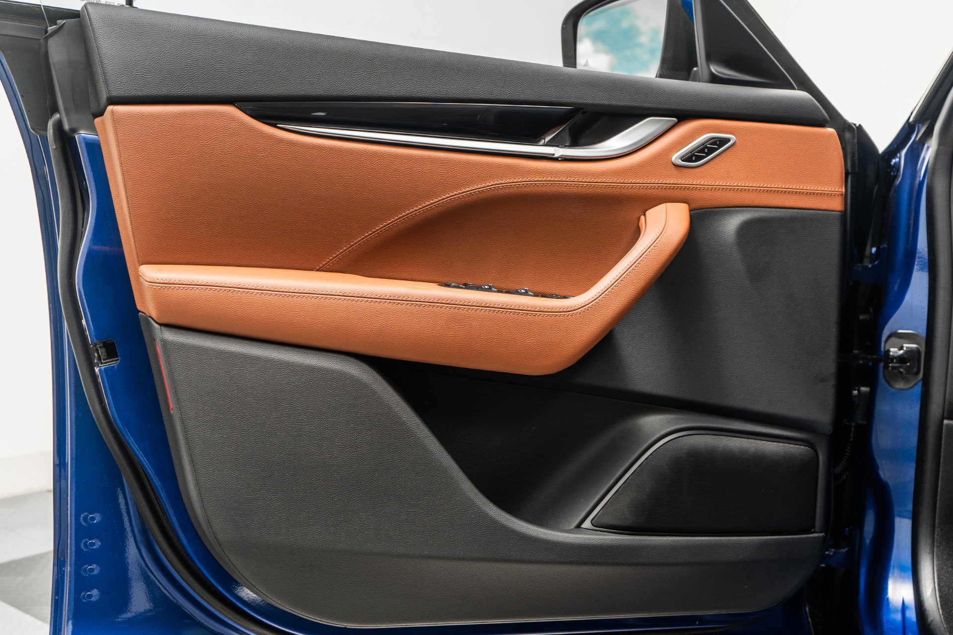 Used 2022 Maserati Levante GT image 38