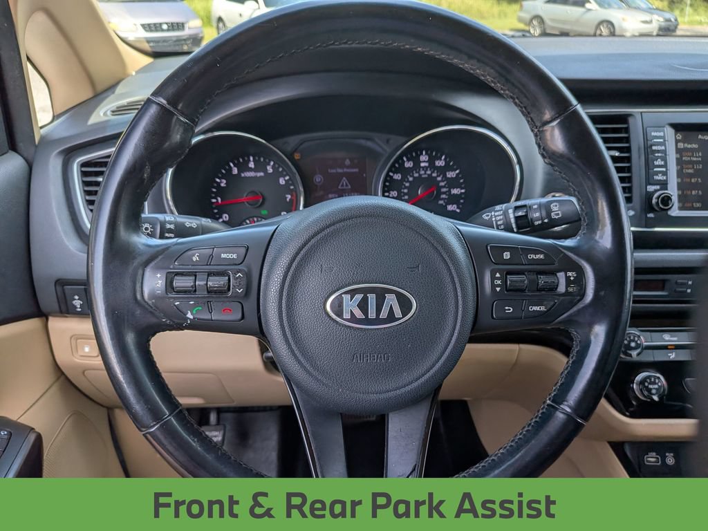 Used 2017 Kia Sedona LX w/ LX Essentials Premium Package FWD image 16