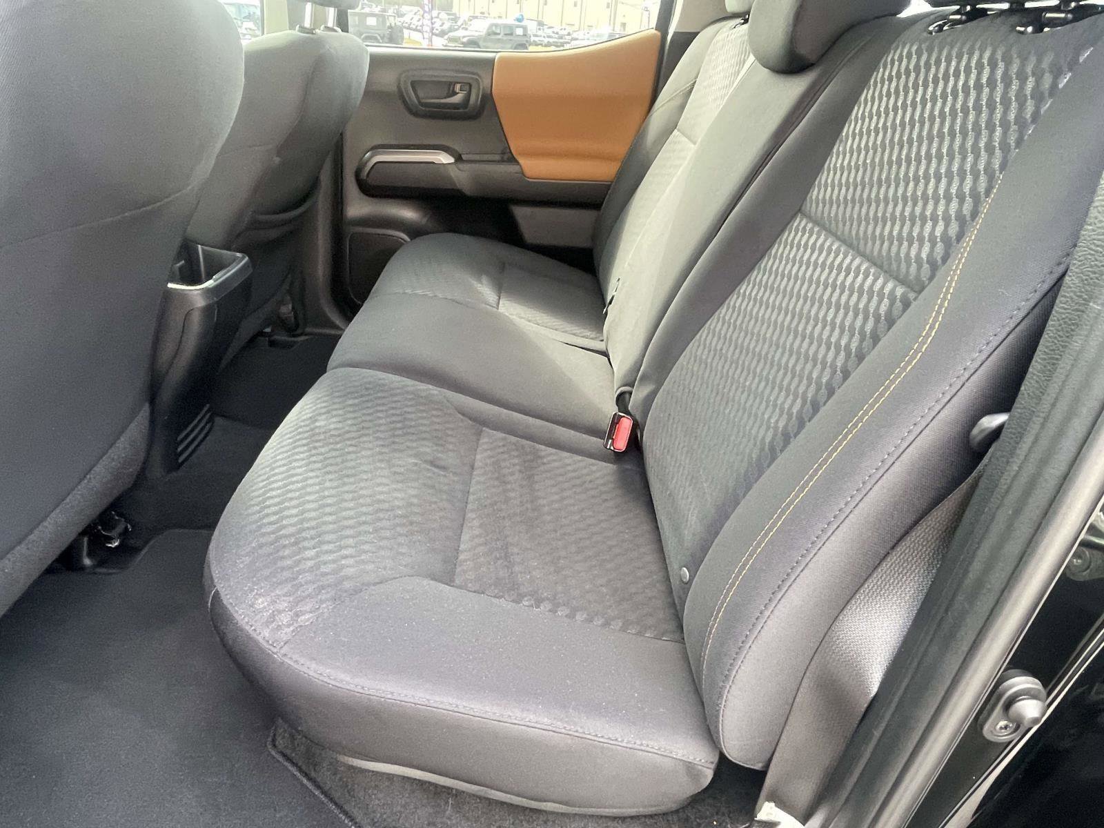 Used 2020 Toyota Tacoma SR5 image 10