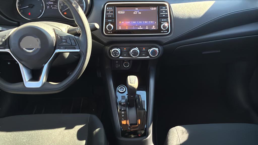 Used 2021 Nissan Versa S image 19