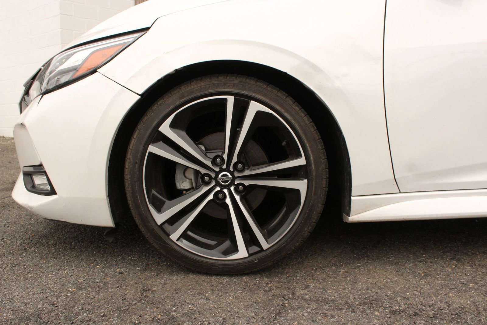 Used 2021 Nissan Sentra SR w/ SR Premium Package FWD image 10