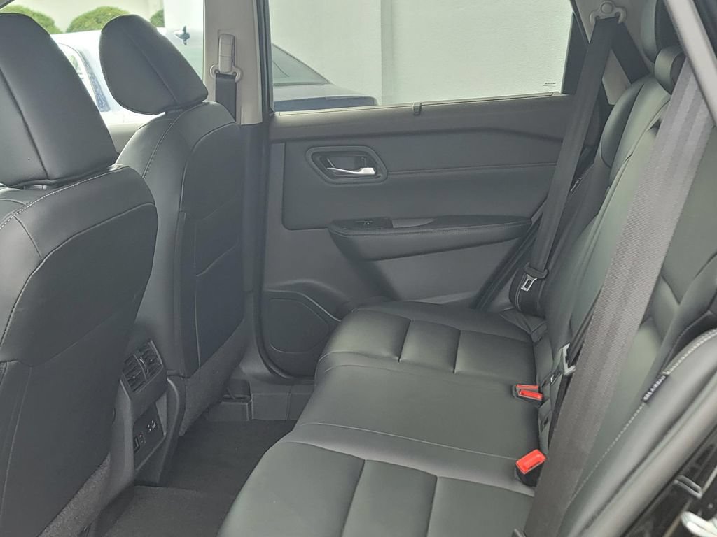 Used 2023 Nissan Rogue SL w/ SL Premium Package AWD/4WD image 15