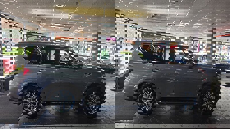 Used 2018 INFINITI QX80 4WD w/ Driver Assistance Package image 5