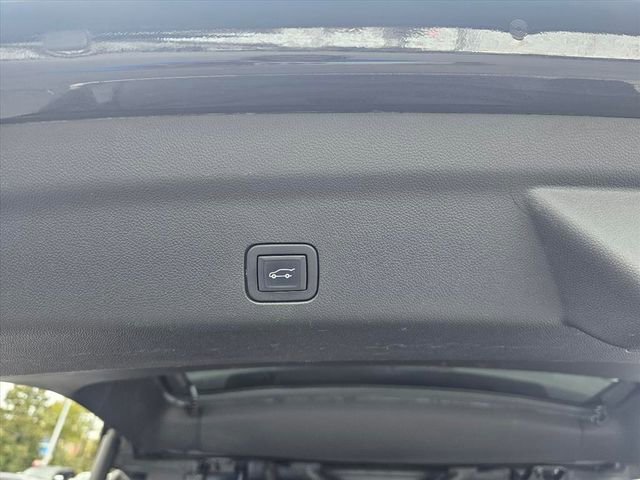 Used 2021 Chevrolet Tahoe LT image 15