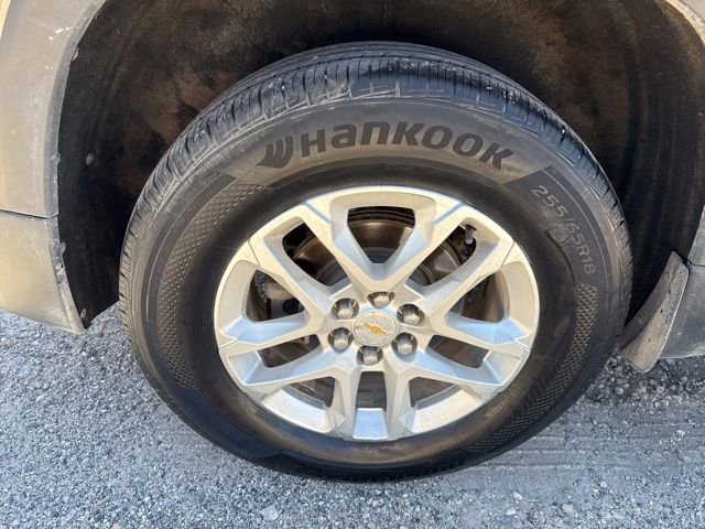 Used 2020 Chevrolet Traverse LT w/ LPO, Floor Liner Package AWD/4WD image 13