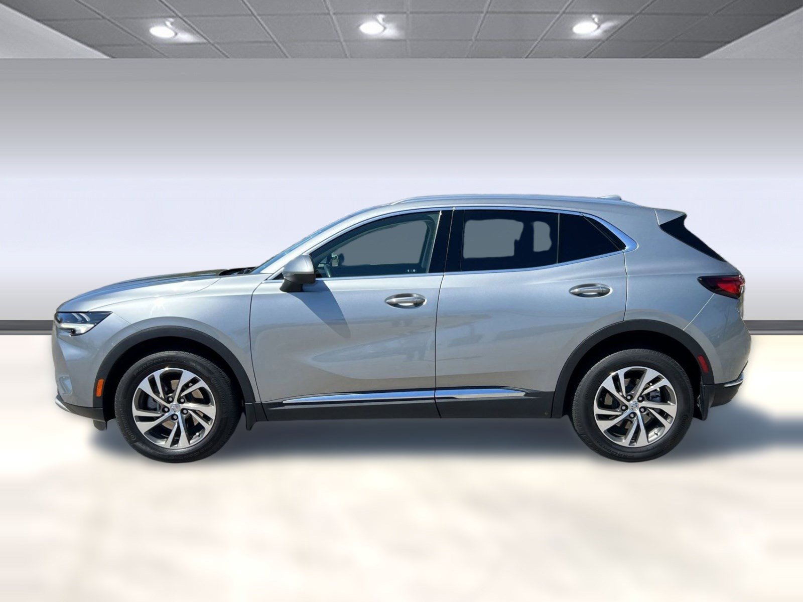Used 2023 Buick Envision Essence image 2
