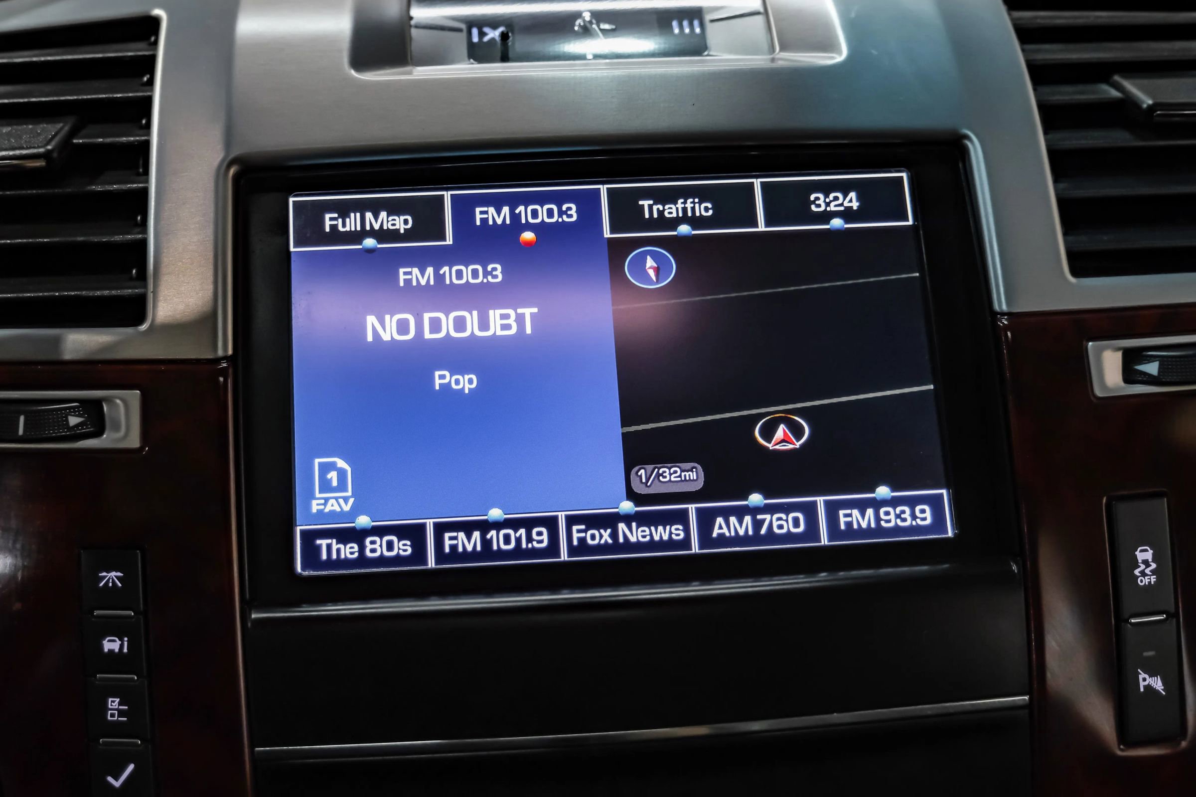 Used 2013 Cadillac Escalade EXT Premium AWD/4WD image 31