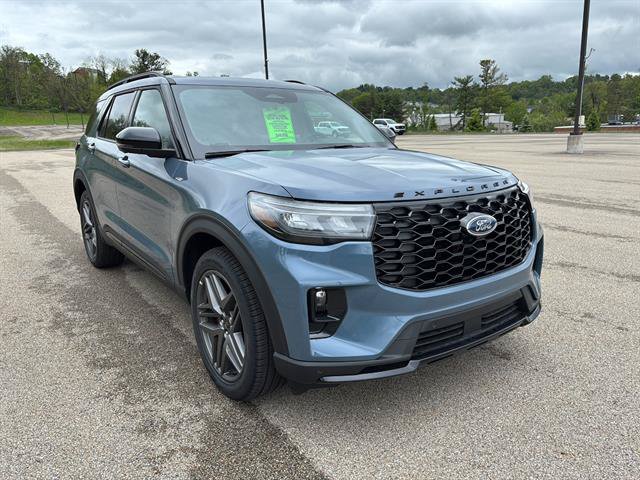 New 2026 Ford Explorer ST-Line w/ ST-Line Street Pack AWD/4WD image 6