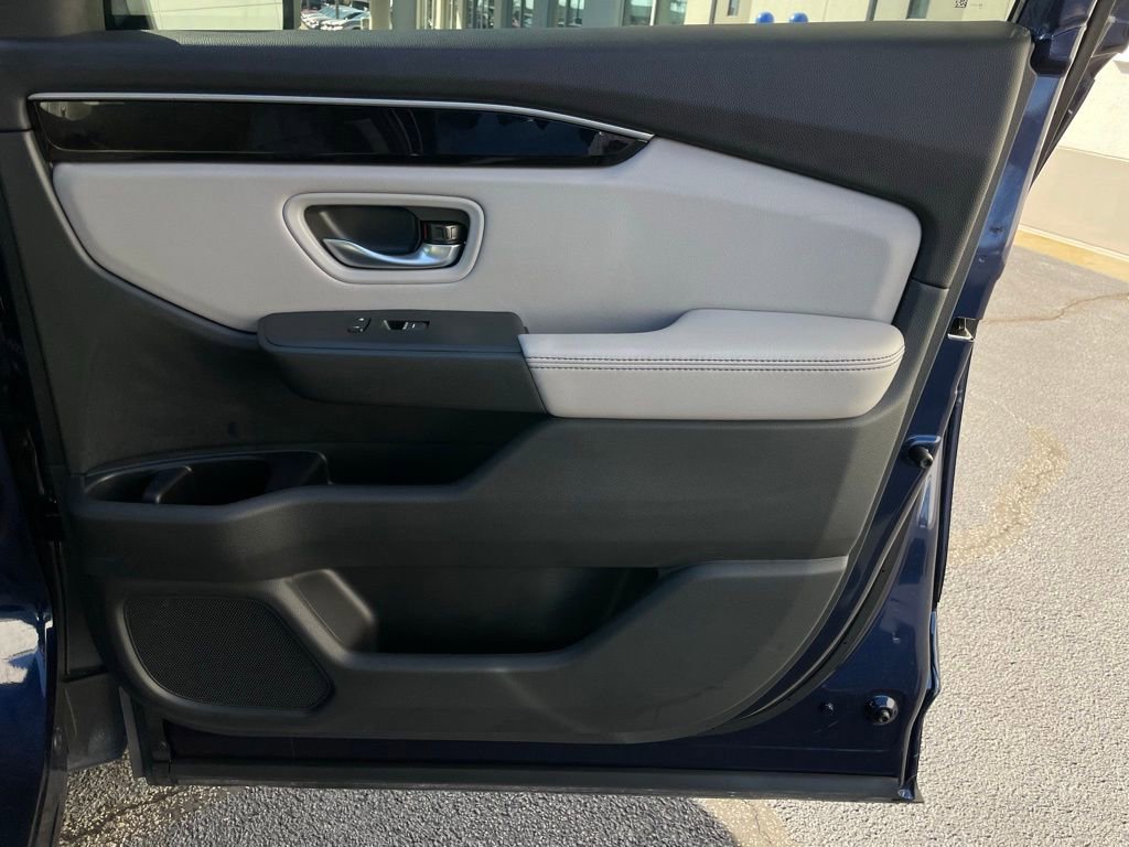 Certified 2025 Honda Pilot EX-L image 28