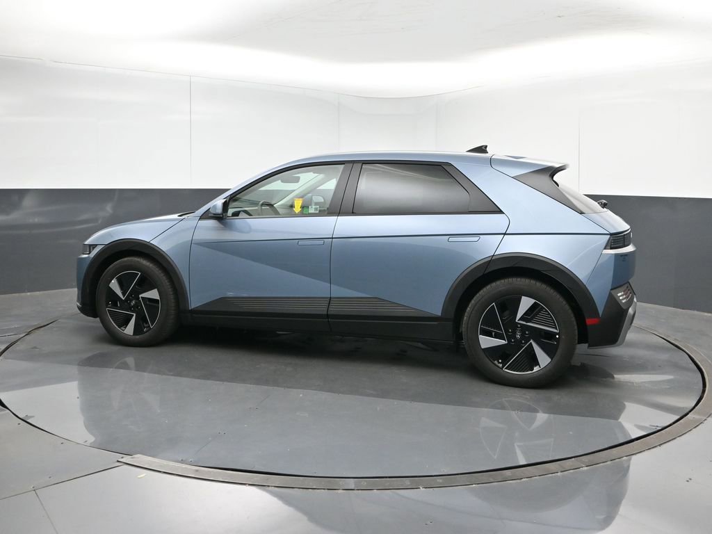 New 2026 Hyundai Ioniq 5 SEL image 3